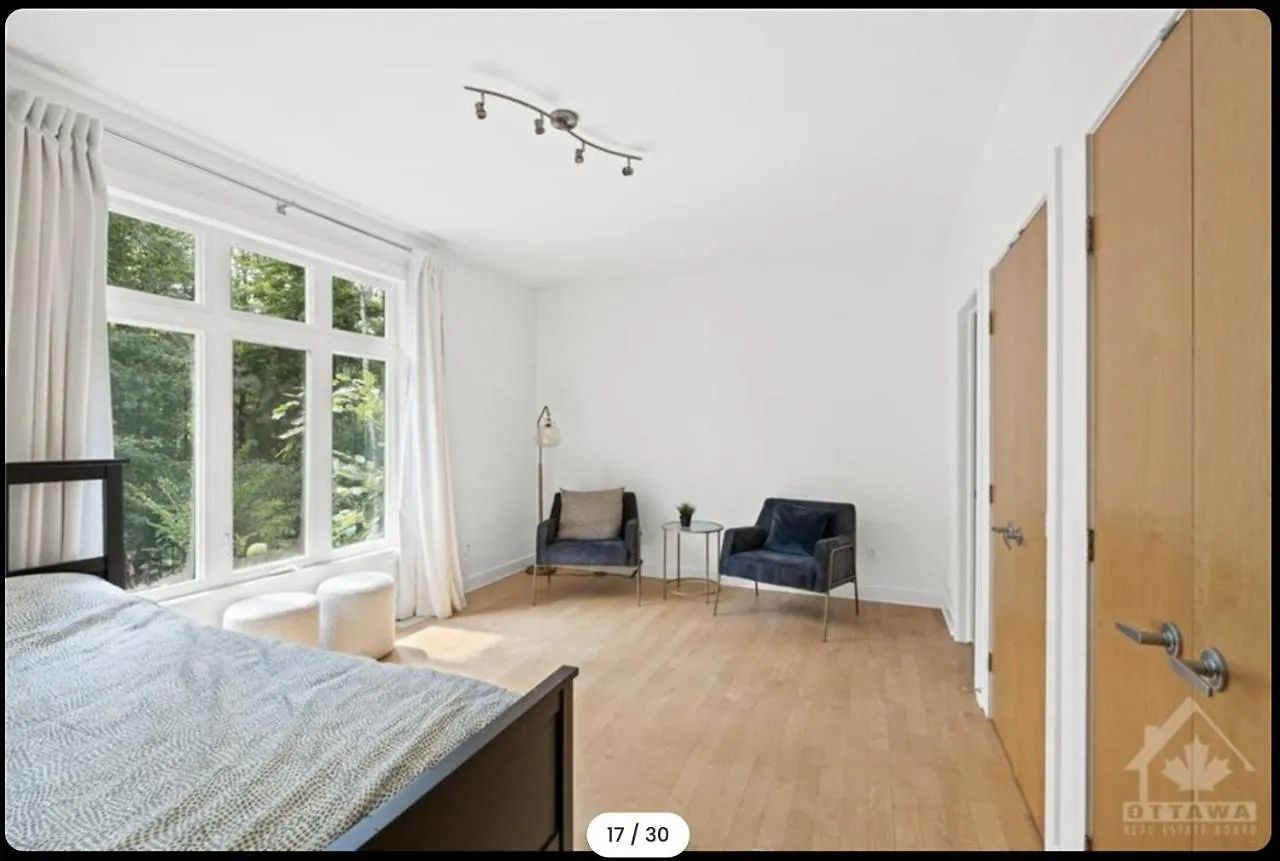 Ottawa'S Finest: Mansion In A Quiet Neighbourhood! Villa
